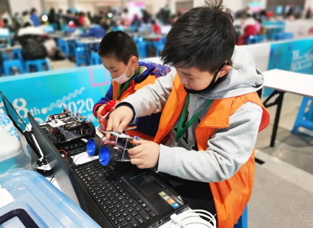 小孩学机器人编程有什么用