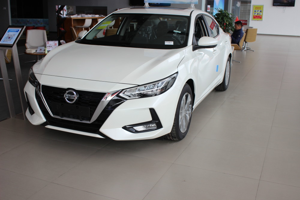 2021款轩逸到店实拍,售11.9万起,配行车记录仪,1.6l cvt