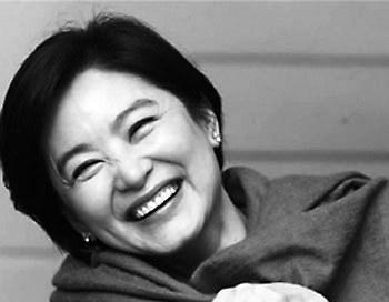66岁林青霞近照曝光,皱纹横生不复当年风华,女神也已经老了