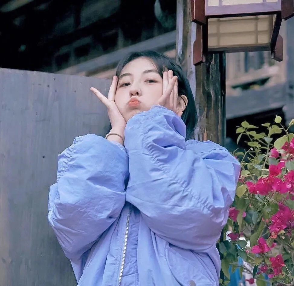 头像张子枫