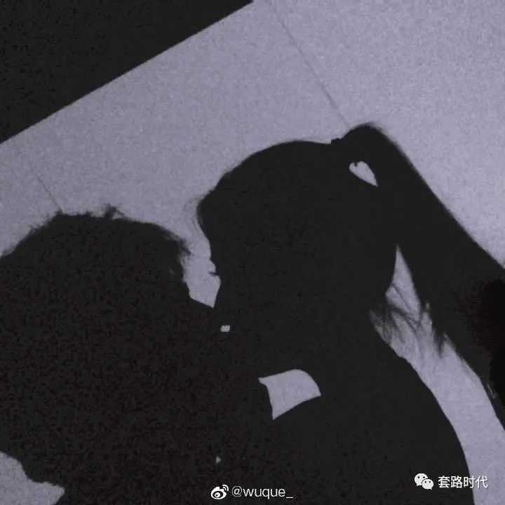 好爱最近的天气 emmmmm 各位小仙女一起晒晒自己的影子吧