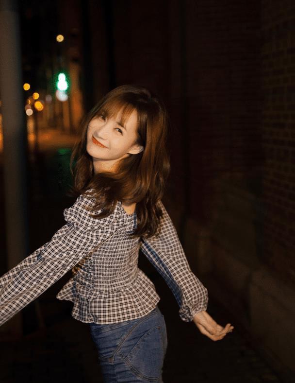 李一桐上热搜于正替她发言惹争议其实女神的穿搭才是王道