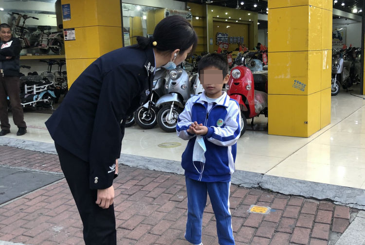 深圳市流动人口和出租屋管理系统_流动人口管理宣传展板(2)