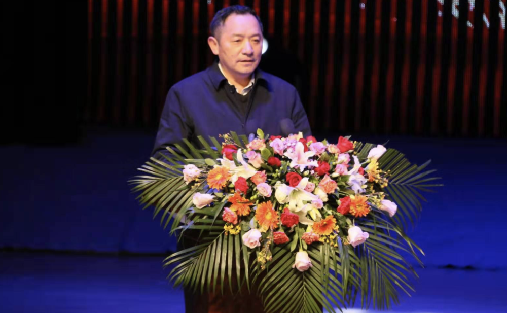 主任松呷,州政协副主席龚建忠,甘孜军分区党委委员,政治处主任廖书赋