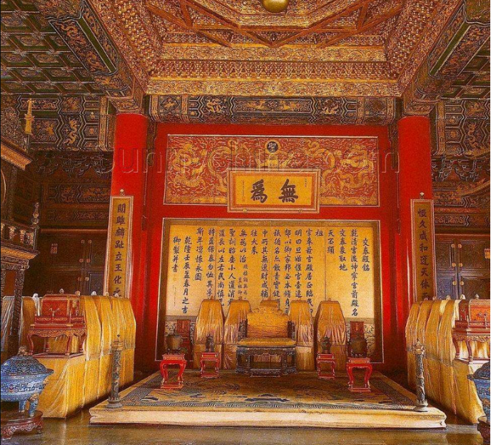 紫禁城门面担当乾清宫,明代是皇帝寝宫,清代为何成了理政宫殿?