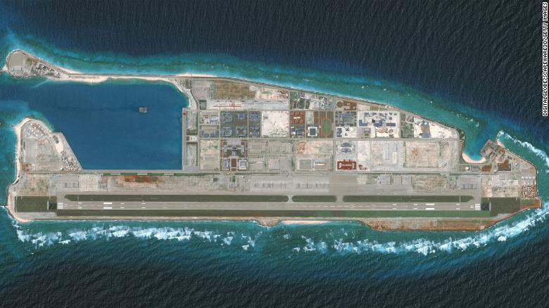 中国在南海填沙造岛取得成就已经建立了起了军事基地
