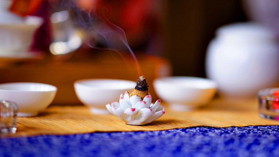 人到中年,喜欢上了写字,静心,禅修,茶道
