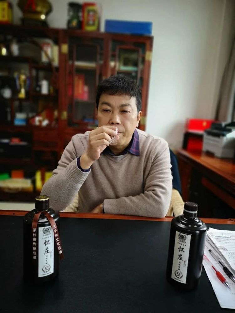 【中国酒都·传奇酒匠—酿酒大师陈启龙亲酿窖藏六年纯粮坤沙酒