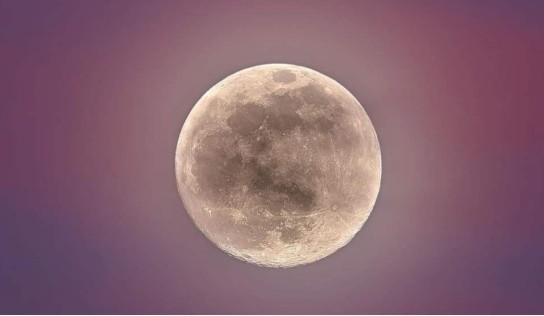 "迷你月球"曾光顾地球,夜空中出现两个月亮,可惜我们看不到