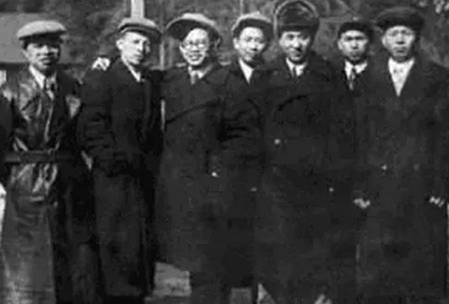1955年授衔时,为何伟人亲自找到开国中将谭家述问他