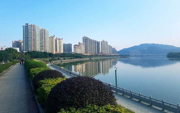 普宁县人口_普宁县黄国昌(2)