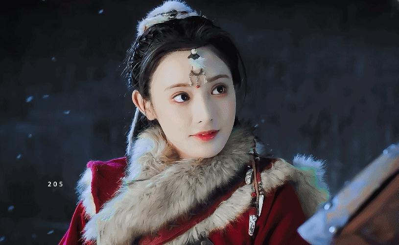 彭小苒相信很多人都相当的喜欢她,由她和陈星旭主演的古装大剧《东宫