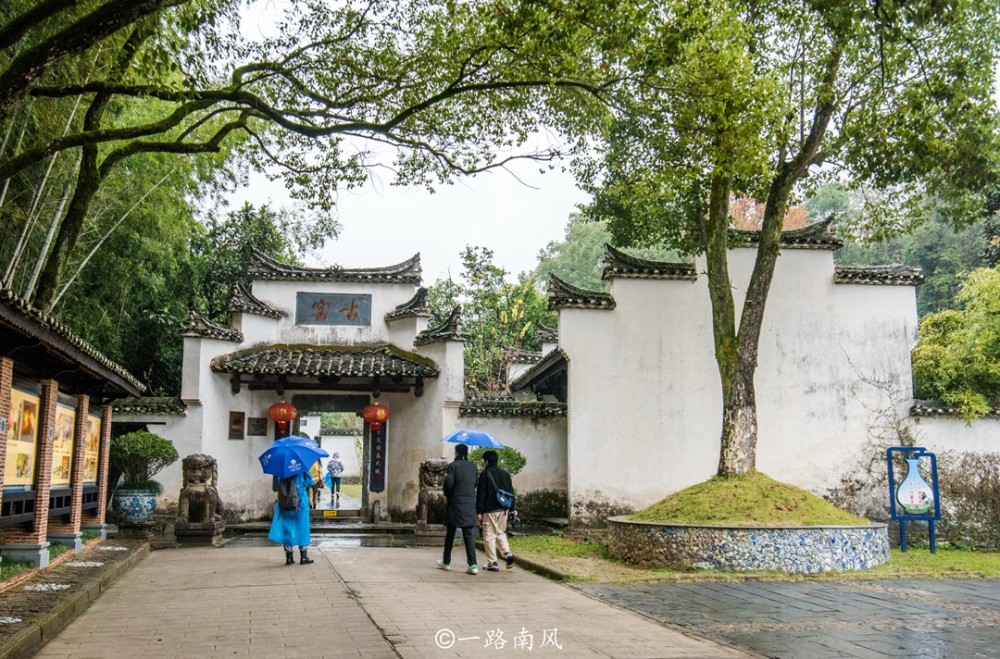 南昌哪个镇人口多繁华_南昌起义(3)