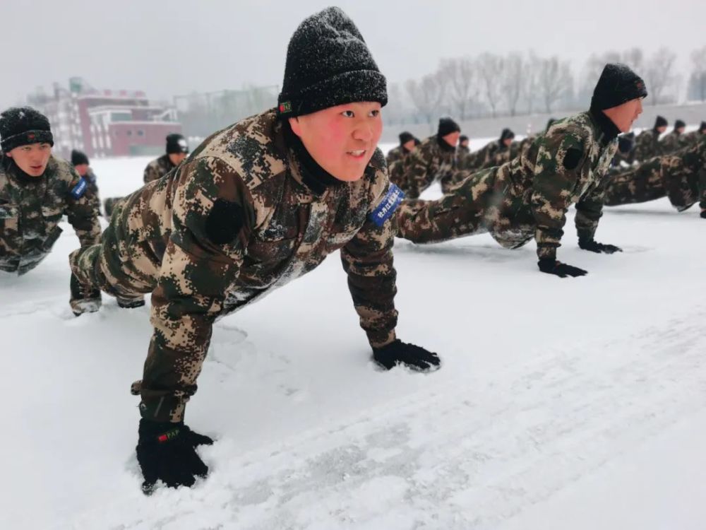 挑战极限,突破自我,武警冬季大练兵撼天动地!