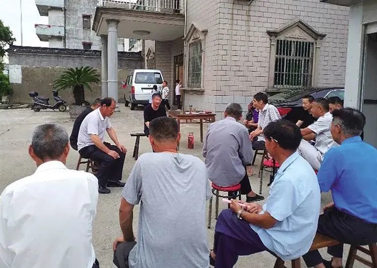 华田村人口_杜达雄男模田村亮全见