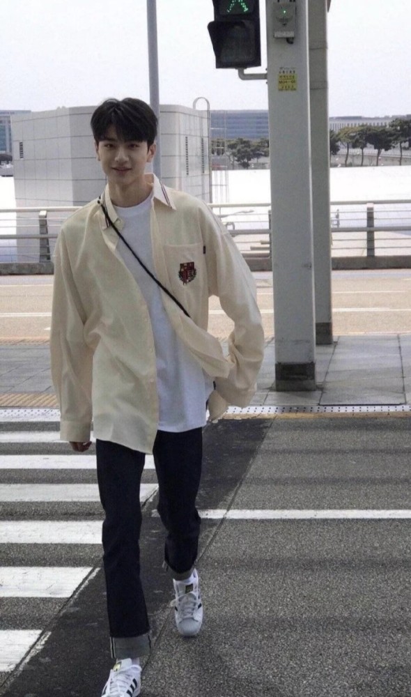 林一头像壁纸,从小时光爱上的阳光大男孩
