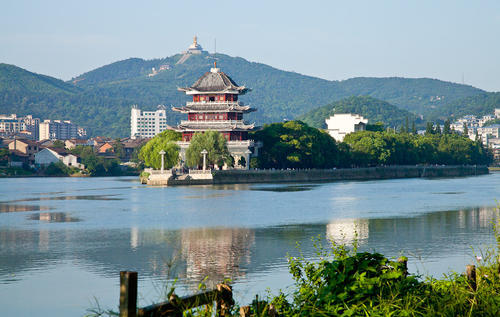 醴陵市2020全年Gdp_醴陵市泗汾中学2020的