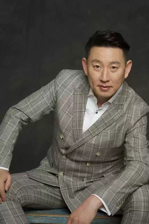 张文巍