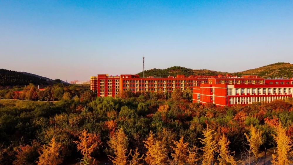 邀你一起游览山交吧——山东交通学院实景鸟瞰图