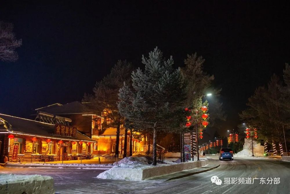 把中国地图比作一只金鸡,北极村就在金鸡冠的顶尖上,素有"不夜城"之称