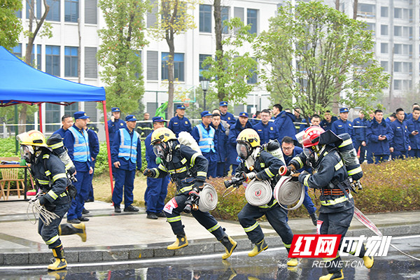 消防工程技术就业方向_消防单向阀符号和方向_消防车方向