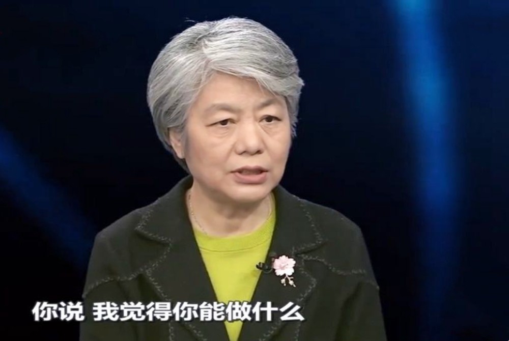 育儿专家的"人设"翻车了?李玫瑾的讲座各地开,女儿却是普通人