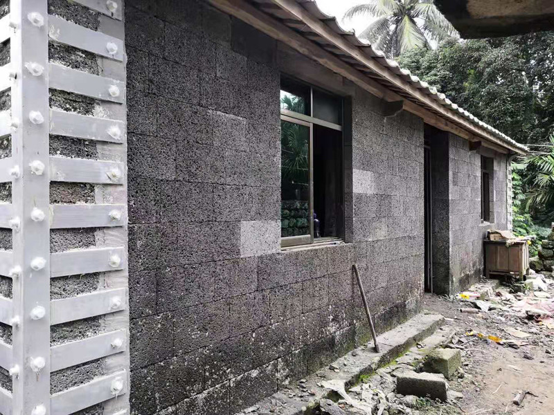 四个外墙角采用frp型材加固