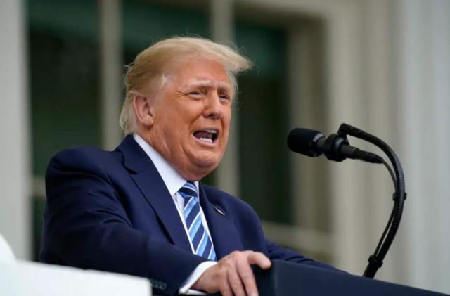 特朗普称期待最高法院对关税问题的裁决