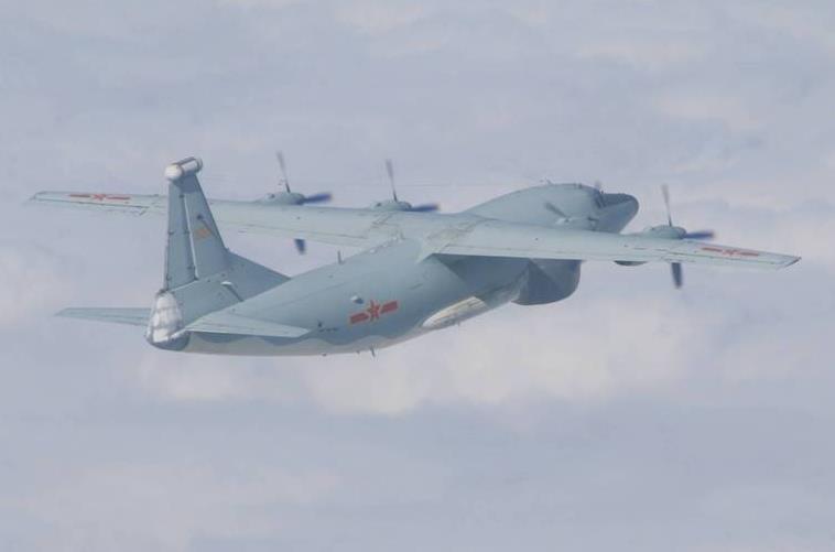 12月10日我军运-8平台侦察机巡航台湾岛西南空域