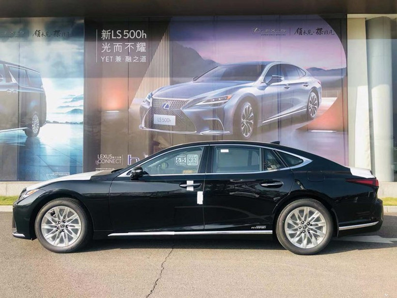 2022款ls500h即将上市,2022款雷克萨斯ls600 2021款雷克萨斯ls500h到店,豪华感不输7系,v6混动