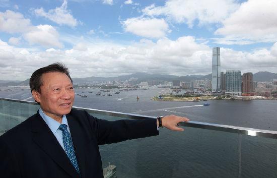 张子强拿到6亿现金后,也不遵守约定,拿出1500万分给了何志昌,当作是他