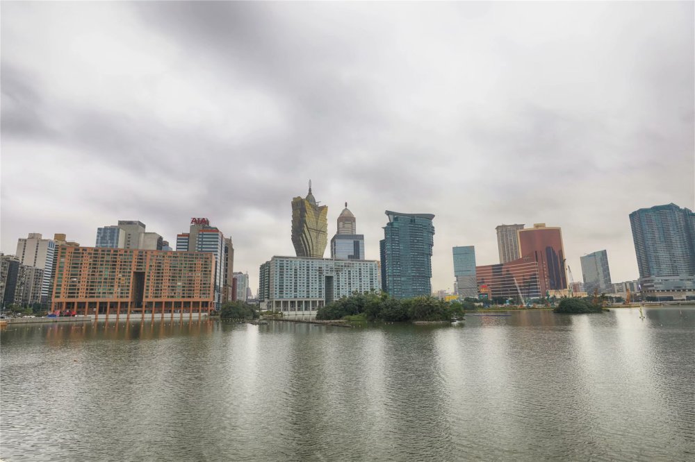 直辖市特别行政区gdp大于_看了这个视频和图片,彻底震撼了