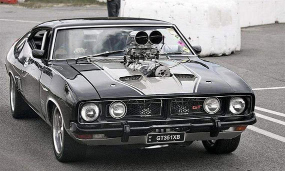 新款博瑞谍照曝光 摩托车竟由V8发动机驱动