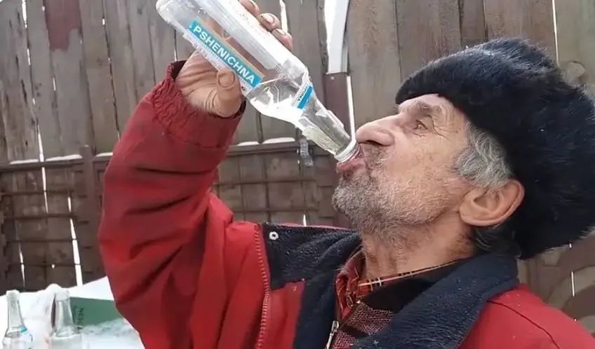 人均喝酒最多_喝酒的图片真实照片(2)