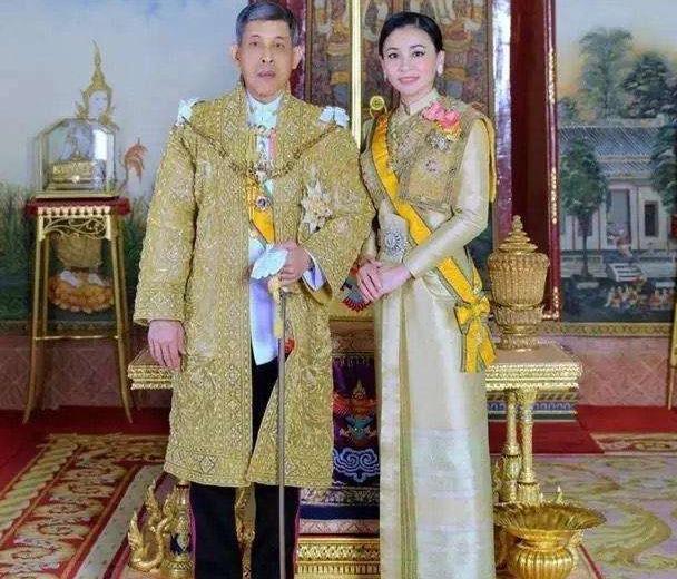 小娘惹爆火,泰国最美王后40岁的苏提达,异域风情似孔雀公主