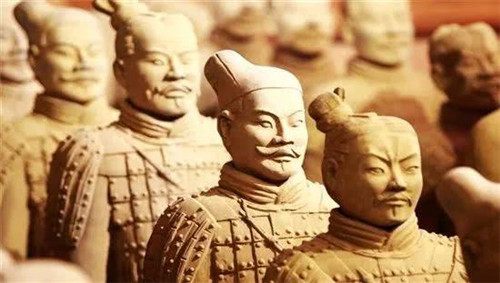 兵马俑真是用活人烧制的吗?俑身开裂后,专家终于破解千古谜题