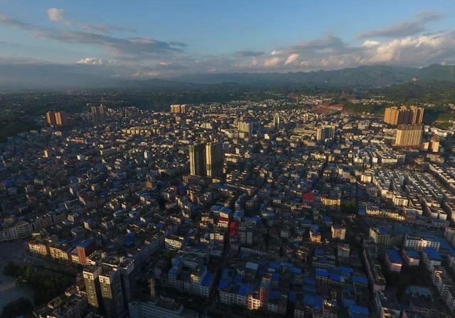 龙山镇常住人口_常住人口登记卡