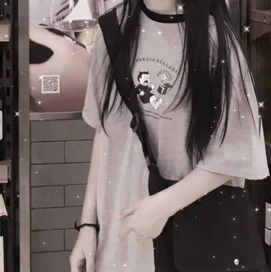 不露脸内衣照_头像女生不露脸半身照(3)