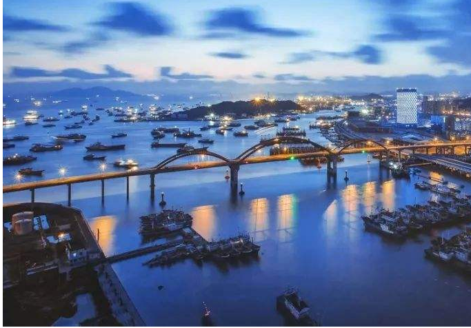浙江各区经济总量排名_浙江师范大学排名(3)