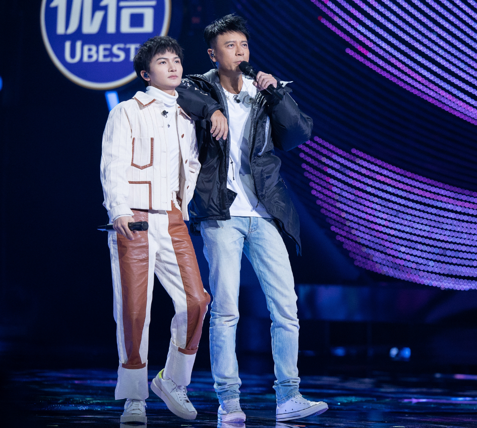 周深李克勤"强势回归"《爱情转移》,期待《突如其来的