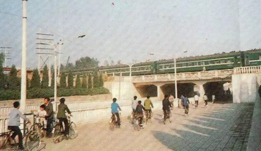 老照片:80年代的河北涿州,曾经的天下第一州如今是一座小县城