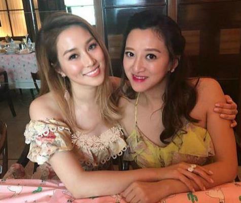 揭秘港圈真正的第一名媛,穿高定婚纱背爱马仕,徐子淇也捧着她