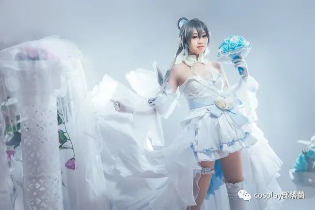cos:花嫁洛天依,交换无名指金色的契约