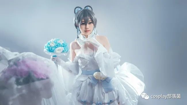 cos:花嫁洛天依,交换无名指金色的契约