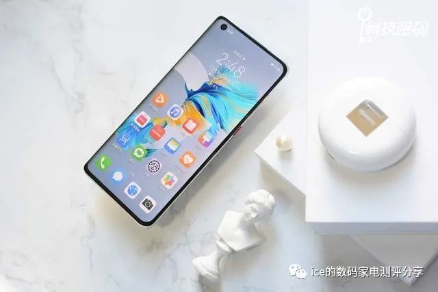 美的不可方物 华为mate40釉白色真机图赏