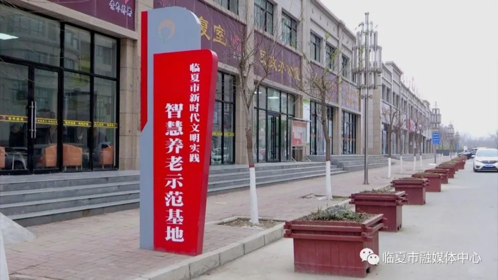 东区街道人口_中山东区街道分布图(2)