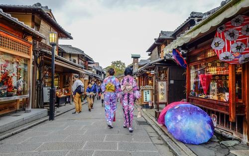 苏州这个吃货天堂绝了,满街的汉服小姐姐,中国版的"日本街"