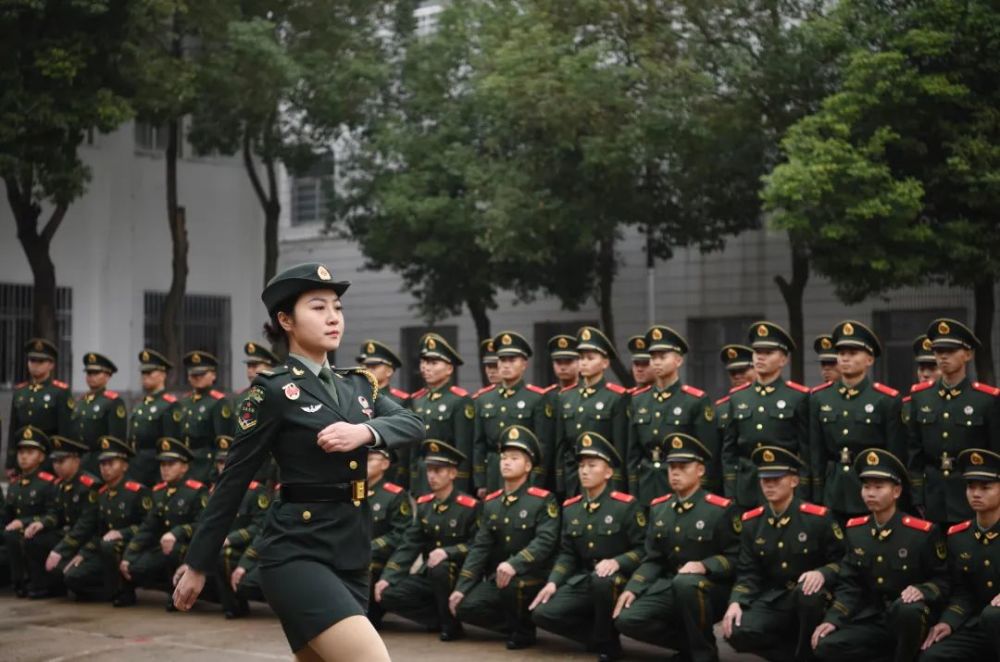 2020年12月8日,安徽合肥,在武警合肥支队新训大队营区,阅兵女兵曹曦月