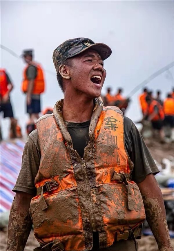 关于中国军人动人瞬间,2020年你记住了哪些?
