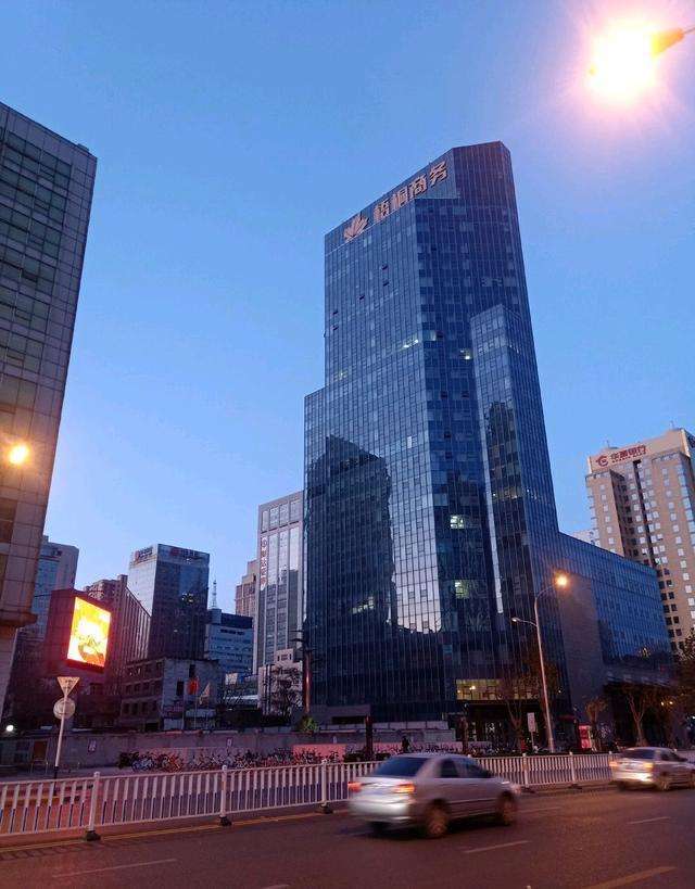 广深经济总量 香港_回归以来香港经济